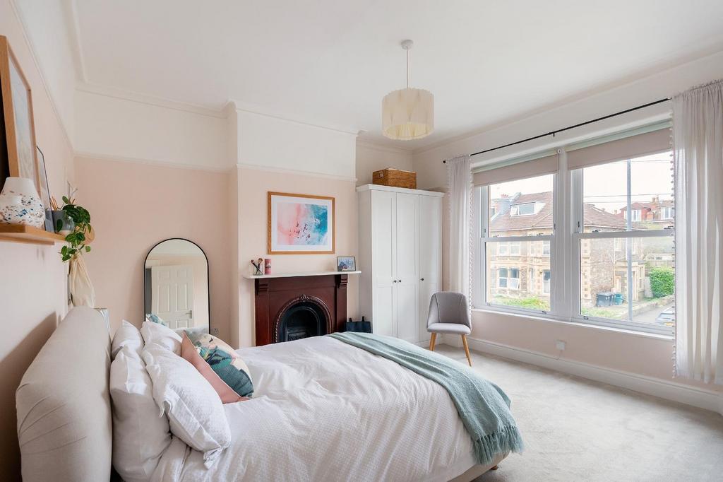 F1 F0 F1 CRSA - Bedroom F.jpg