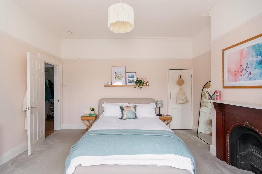 F1 F0 F1 CRSA - Bedroom D.jpg