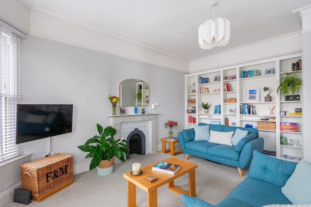 F1 F0 F1 CRSA - Living Room A.jpg
