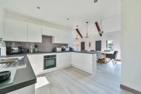 4 bedroom detached house for sale, Scotts Lane, East Lambrook, South Petherton