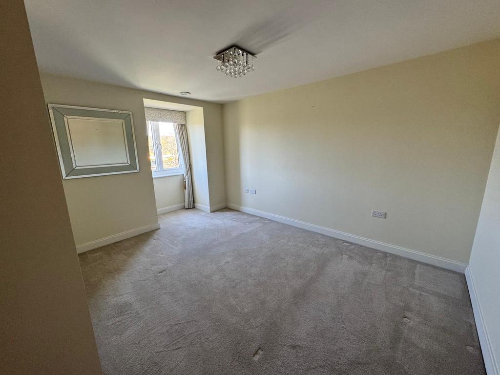 Bedroom T202504091259.jpg