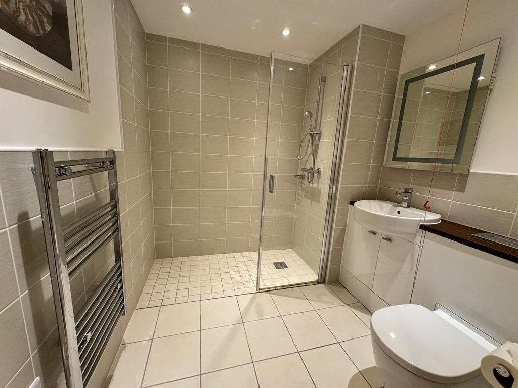 Shower Room T202504091300.jpg