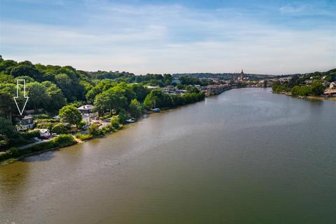undefined, Newham, Truro