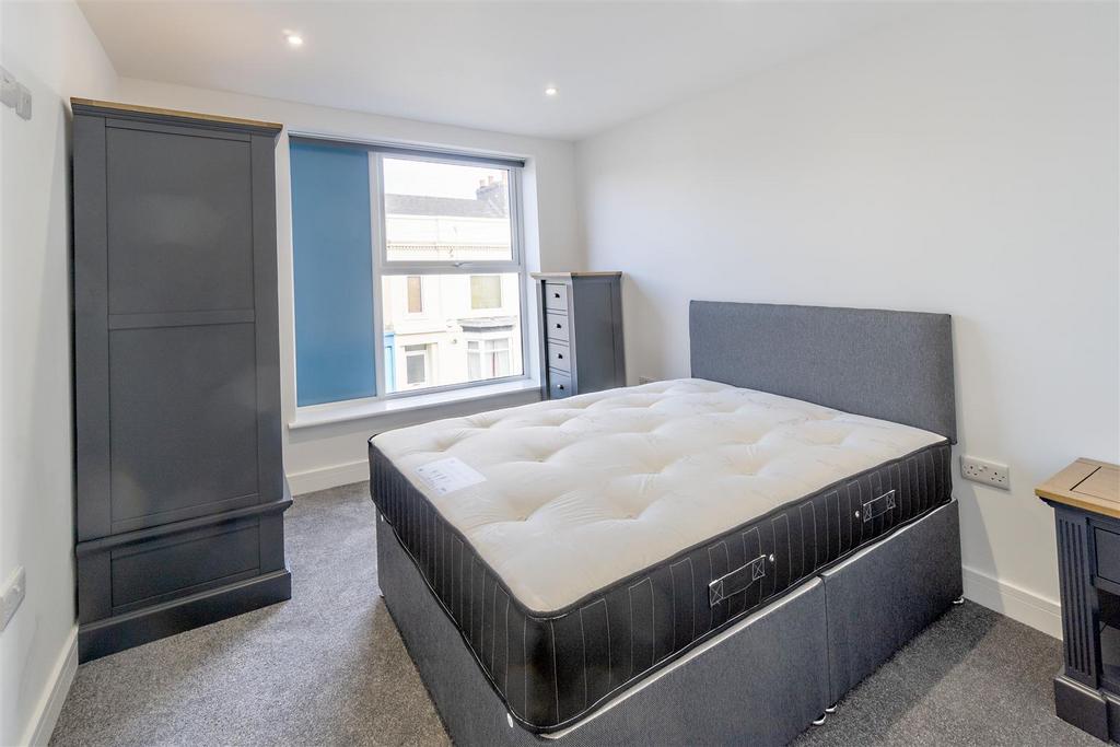 Bedroom.jpg