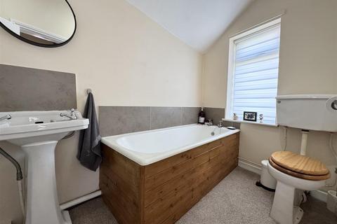 2 bedroom semi-detached house for sale, Heator Lane, Upper Cumberworth, Huddersfield HD8 8XJ