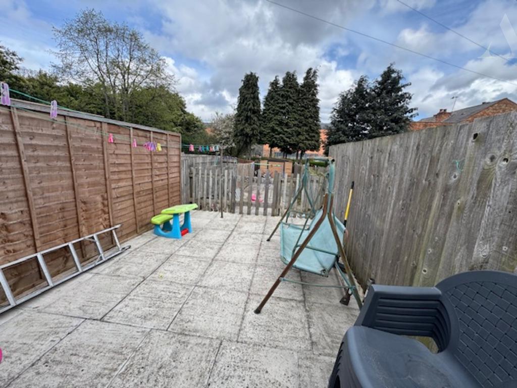 380 Washwood Road garden 2