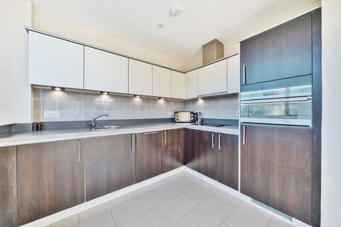 Flat 6, Haslemere House Lower Street, Haslemere, GU27 2PE