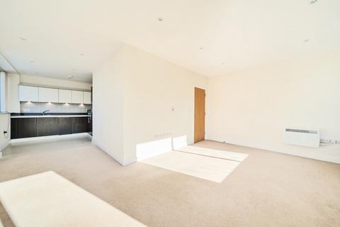 Flat 6, Haslemere House Lower Street, Haslemere, GU27 2PE