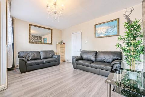 3 bedroom duplex for sale, Candy Street, Bow