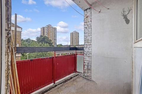 143 Candy Street, London, E3 2LW