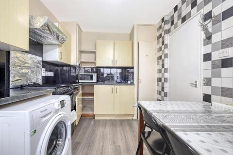 143 Candy Street, London, E3 2LW