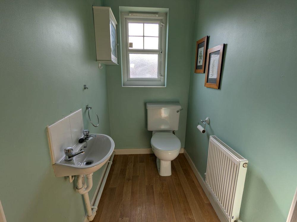 4 .jpg