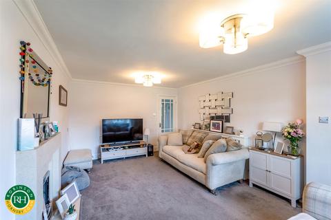 3 bedroom detached bungalow for sale, Belfry Gardens, Doncaster