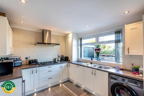 3 bedroom detached bungalow for sale, Belfry Gardens, Doncaster