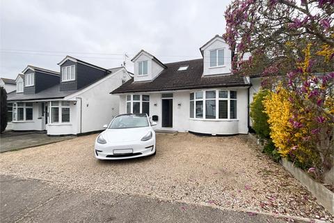 undefined, Leigh-on-Sea SS9