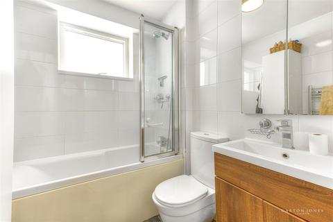 Flat 3, 10 Abbey Orchard Street, London, SW1P 2JP
