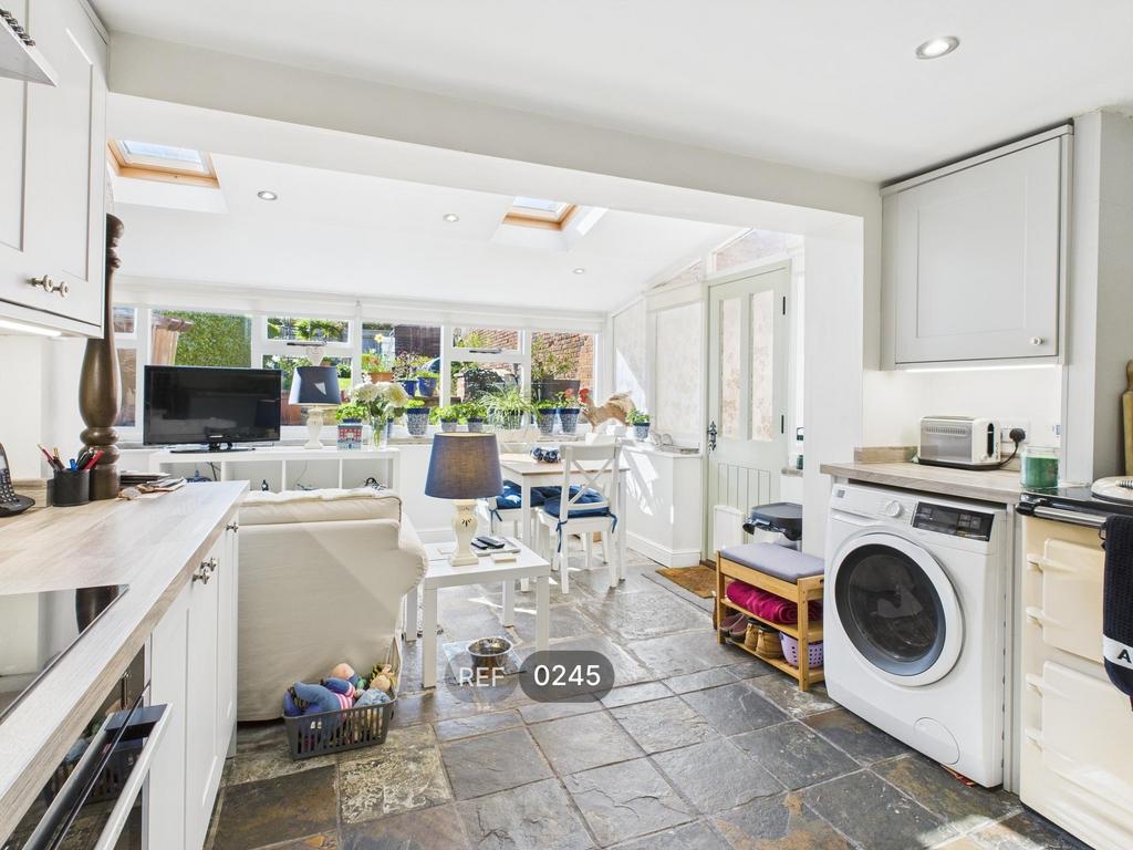 Kitchen &amp; Dining area