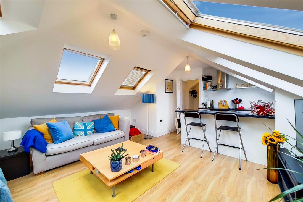 4 Kitchen-Reception-1.jpg