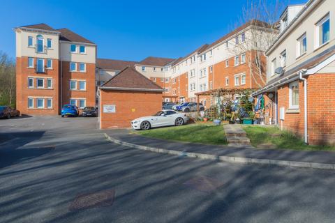 9 Queripel Close, Tunbridge Wells, TN2 3GH
