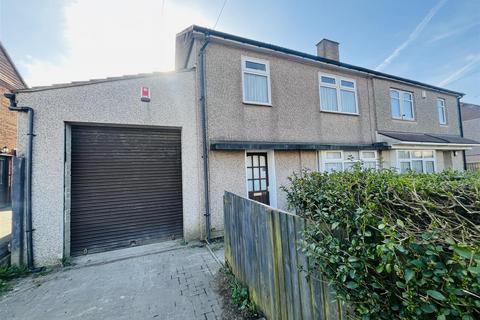 3 bedroom semi-detached house for sale, Elmfield Drive, Bradford BD6