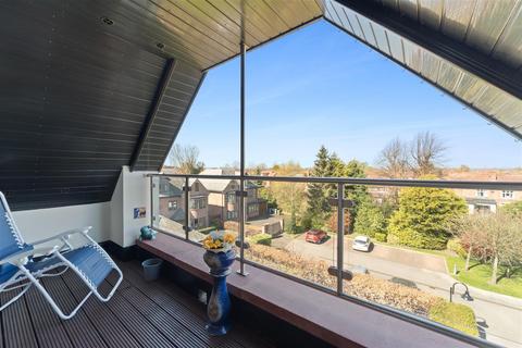 2 bedroom apartment for sale, The Penthouse, Serenity, Moss Lane, Sale