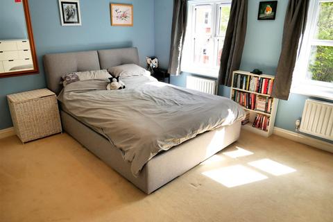 undefined, Poppy Close. Calne