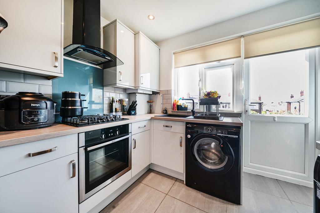 1271224 (5).jpg