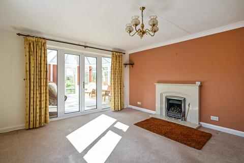 3 bedroom bungalow for sale, Front Road, Woodchurch, Ashford, Kent, TN26