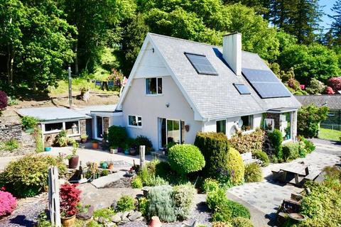 undefined, Trefriw
