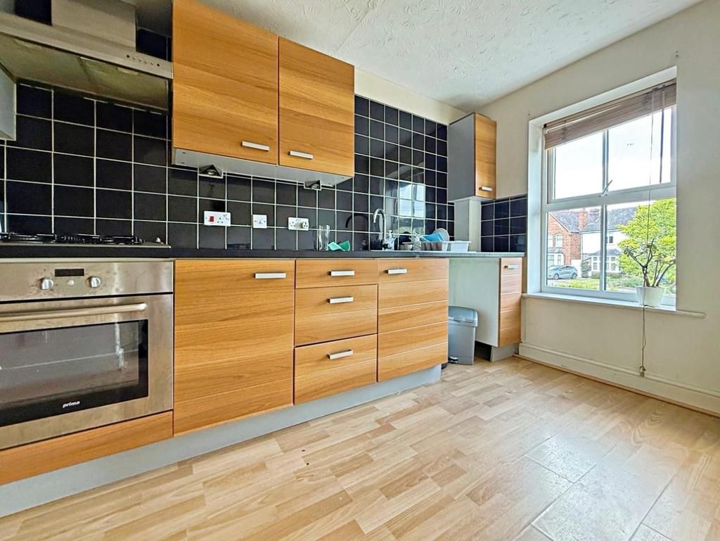 11f8e878--4 D5 A-89 DB-AF28 EC27 A969-11101-000002 FB815