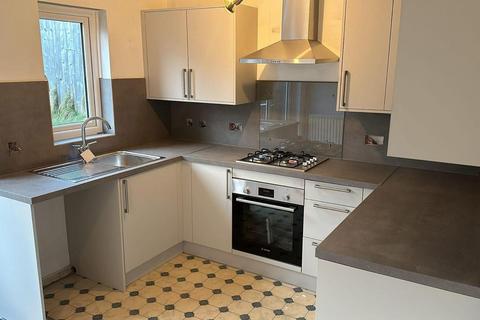 2 bedroom semi-detached house to rent, Heol Cadnawes, Cwmrhydyceirw SA6