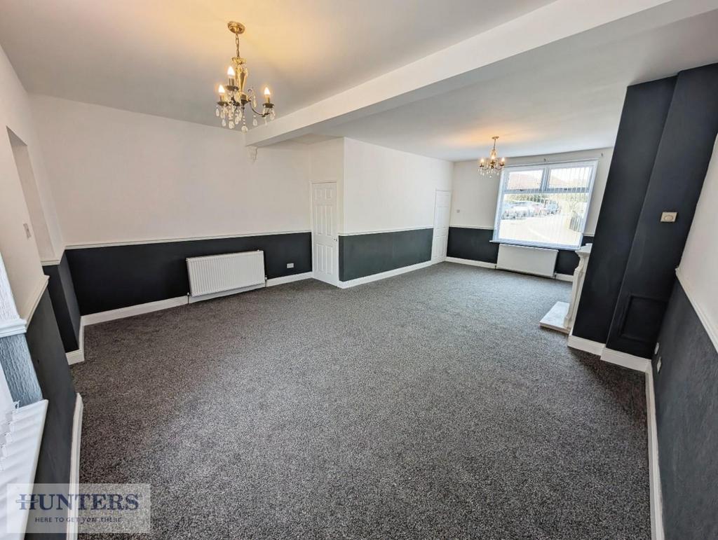 Lounge / Dining Room