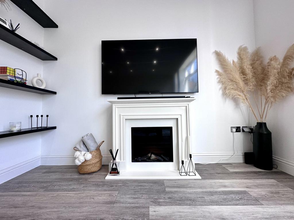 Living Area 2