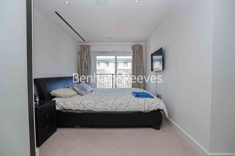 3 bedroom apartment to rent, Boulevard Drive, Colindale NW9