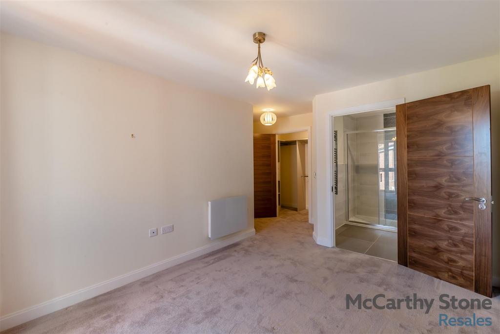 8639950-interior25.jpg