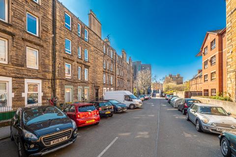 1 bedroom flat for sale, 4/10 Albion Terrace, Edinburgh, EH7