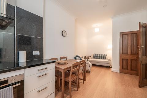 1 bedroom flat for sale, 4/10 Albion Terrace, Edinburgh, EH7