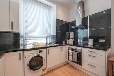 1 bedroom flat for sale, 4/10 Albion Terrace, Edinburgh, EH7