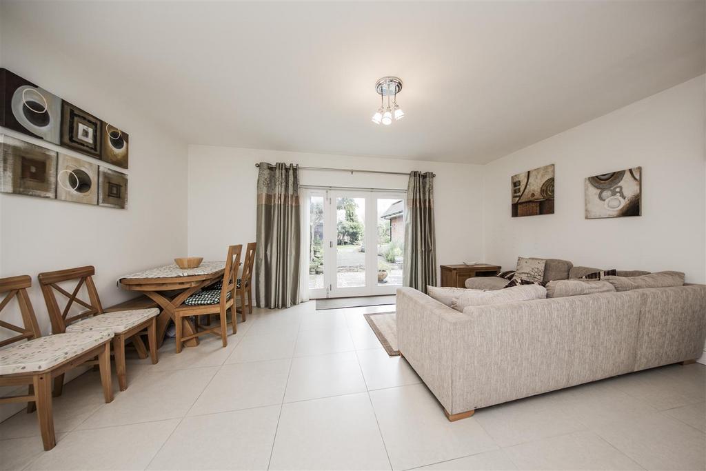 Annexe Lounge