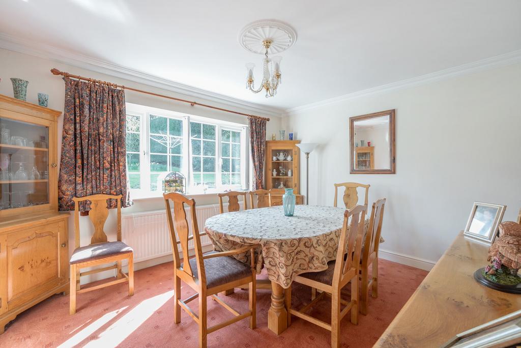 Dining/Bedroom