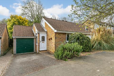 2 bedroom detached bungalow for sale, Lowden Close, Winchester, SO22