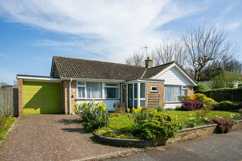 2 Beacon Way, Lympne, Hythe, CT21 4LJ
