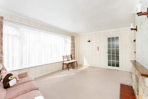 2 Beacon Way, Lympne, Hythe, CT21 4LJ