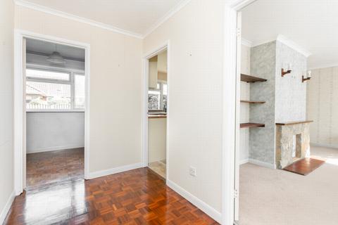 2 Beacon Way, Lympne, Hythe, CT21 4LJ