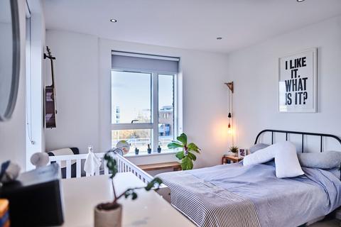 2 bedroom flat for sale, Candish Court, Hornsey, N8