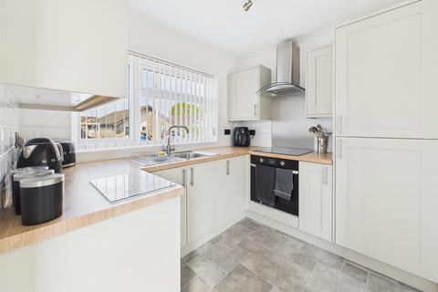 10 Fern Lawn, Abbeydale, Gloucester, GL4 5XS