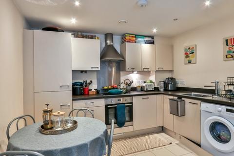 1 bedroom apartment for sale, Honeycombe Beach