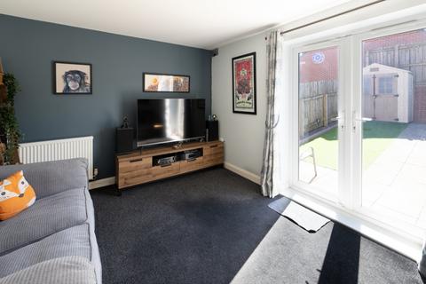 3 bedroom terraced house for sale, Uppermoor, Pudsey, West Yorkshire, LS28