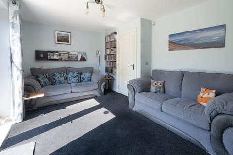 3 bedroom terraced house for sale, Uppermoor, Pudsey, West Yorkshire, LS28