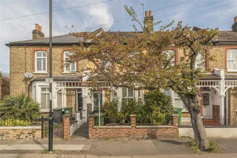 14 Felday Road, London, SE13 7HJ